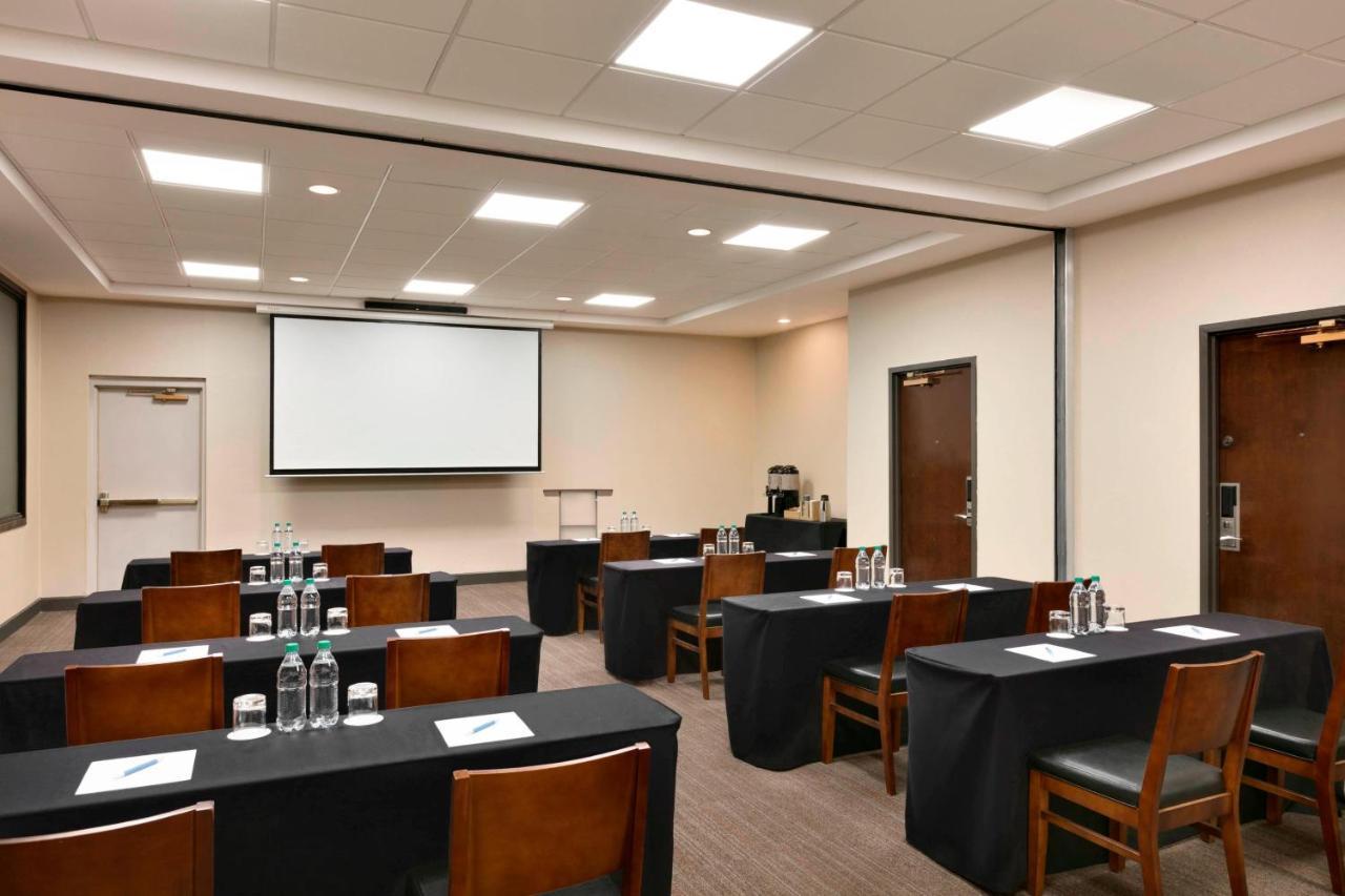 Four Points By Sheraton Raleigh North Экстерьер фото