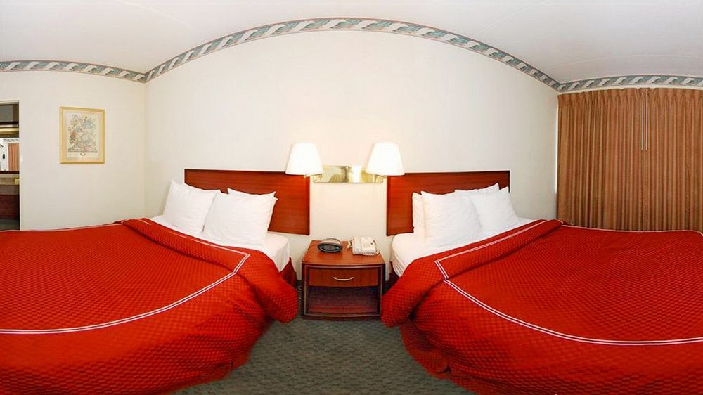 Four Points By Sheraton Raleigh North Экстерьер фото