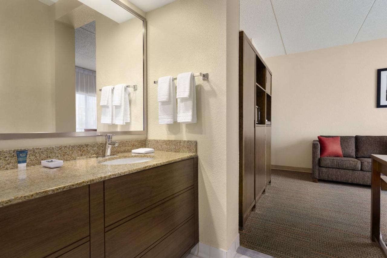 Four Points By Sheraton Raleigh North Экстерьер фото