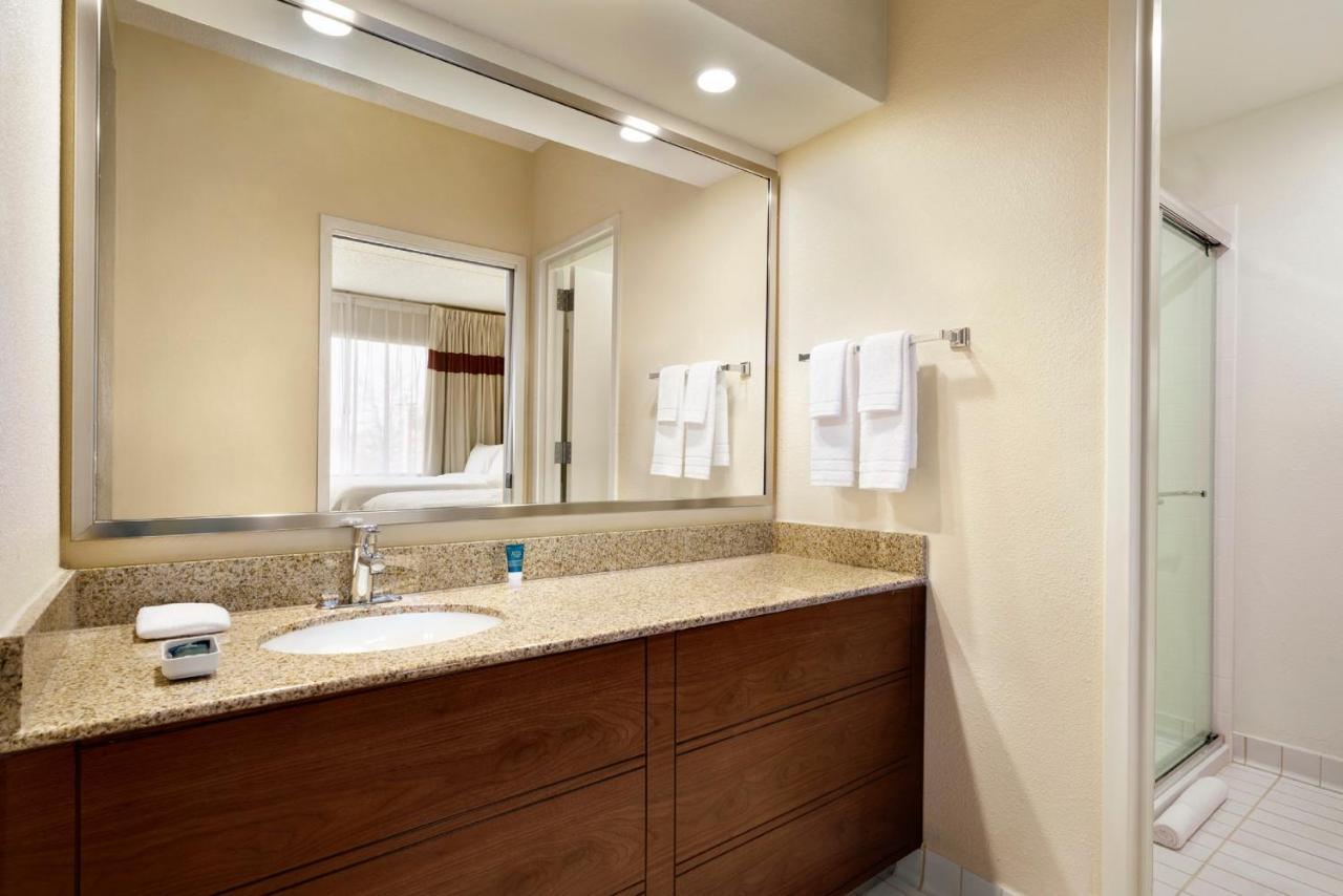 Four Points By Sheraton Raleigh North Экстерьер фото